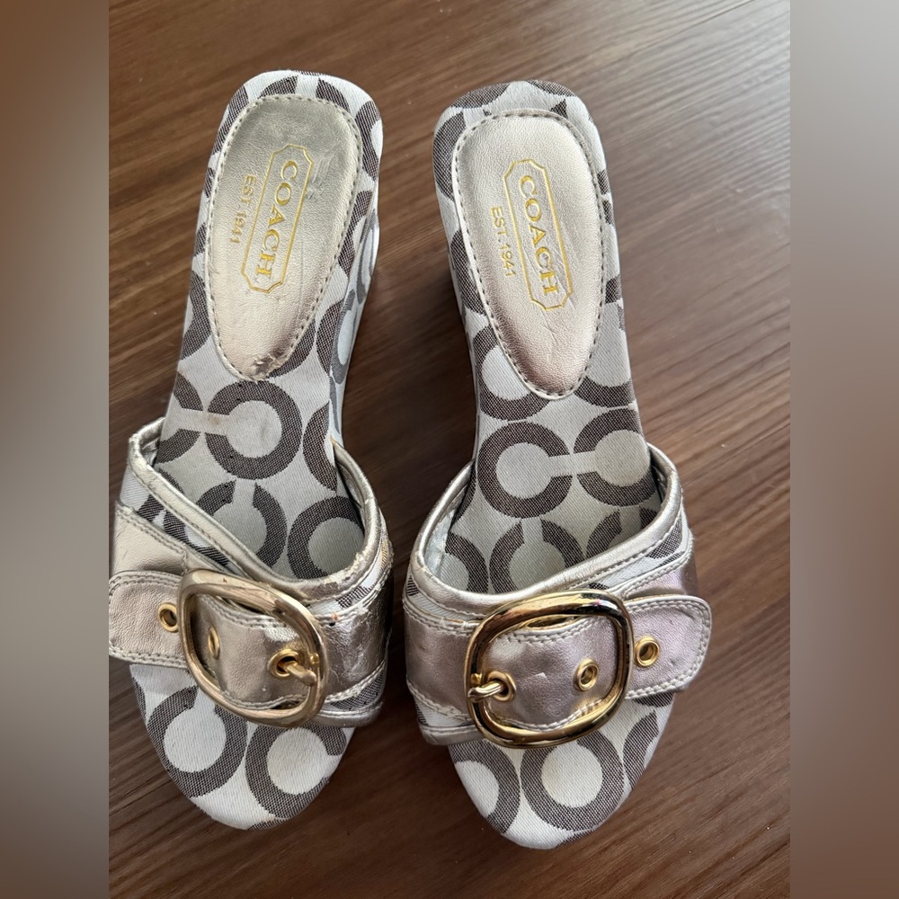 VINTAGE Coach Women's Sandals Size 7 - Picture 7 of 13